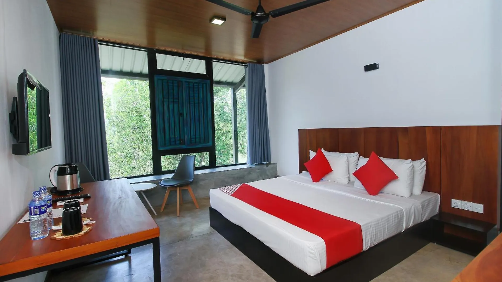 The Domain Hotel Piliyandala 3*,